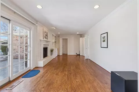 Living - 1317 Cherry Laurel Dr, Norman, OK 73072 photo 3 of 5