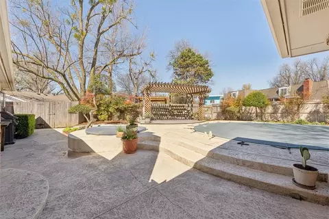 Exterior - 1317 Cherry Laurel Dr, Norman, OK 73072 photo 2 of 8