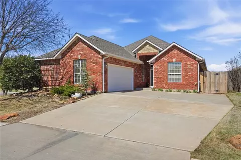 3613 Ladybank Ln, Norman, OK 73072