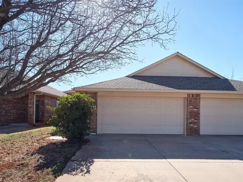 32 NW 155th St, Edmond, OK 73013