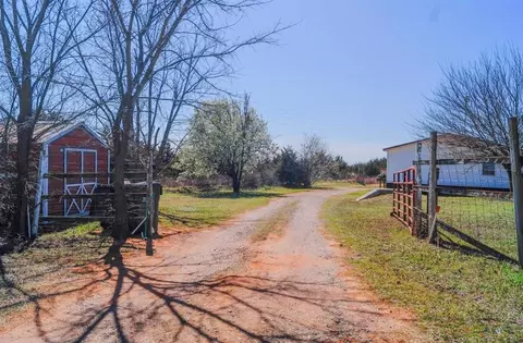 Exterior - 342153 E 780 Rd, Agra, OK 74824 photo 3 of 6