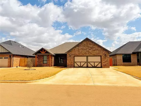 2712 Land Run St, Weatherford, OK 73096