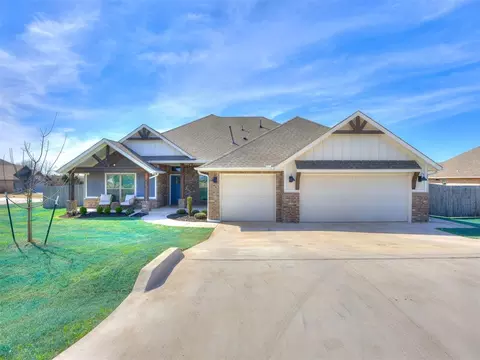 2803 Hickory Hills Ct, Newcastle, OK 73065