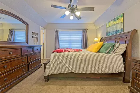 Bedroom - 400 Crest Pl, Norman, OK 73071 photo 2 of 7