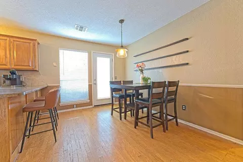 Dining - 400 Crest Pl, Norman, OK 73071 photo 1 of 1