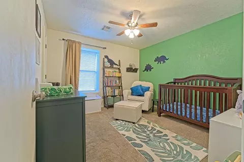 Bedroom - 400 Crest Pl, Norman, OK 73071 photo 6 of 7