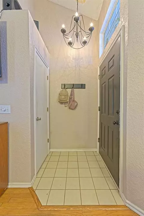 Entry Way - 400 Crest Pl, Norman, OK 73071 photo 1 of 2