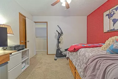 Bedroom - 400 Crest Pl, Norman, OK 73071 photo 5 of 7