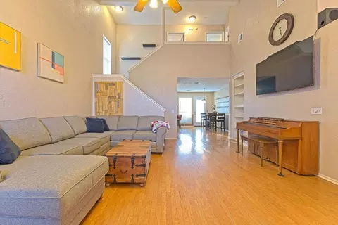 Living - 400 Crest Pl, Norman, OK 73071 photo 2 of 2