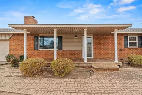 1509 S 10th St, Kingfisher, OK 73750