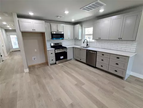 213 S 4th St, Eufaula, OK 74432 photo 9