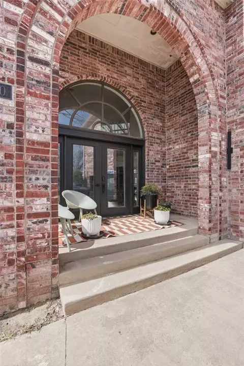 600 Riverwalk Ct, Norman, OK 73072