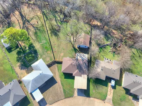 4744 SE 18th St, Del City, OK 73115