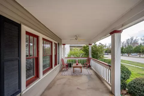 Exterior - 1005 Classen Blvd, Norman, OK 73071 photo 2 of 8