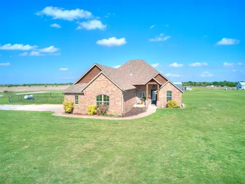 6928 S Evans Rd, El Reno, OK 73036