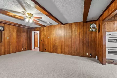 Living - 300 Terrace Dr, Watonga, OK 73772 photo 2 of 4