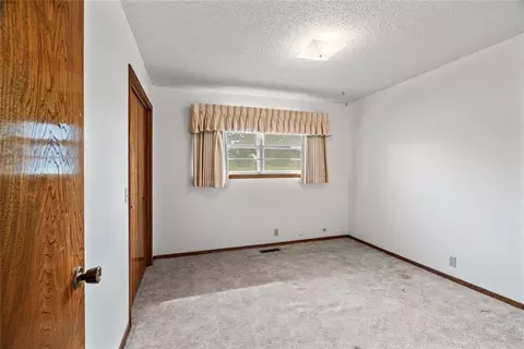 Bedroom - 300 Terrace Dr, Watonga, OK 73772 photo 3 of 5