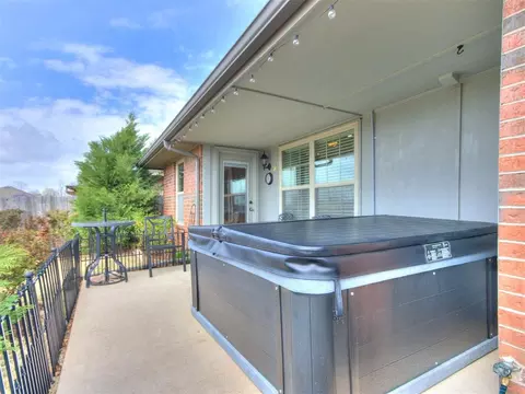 Exterior - 1524 Rangeline Rd, Norman, OK 73071 photo 4 of 4