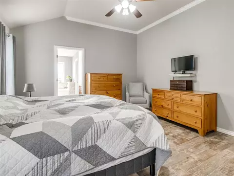 Bedroom - 1524 Rangeline Rd, Norman, OK 73071 photo 5 of 6