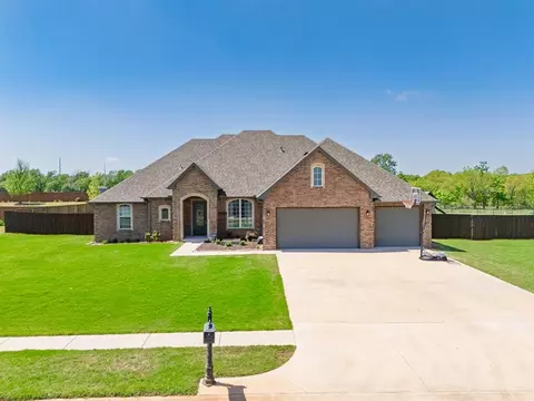 12858 Meadow Rdg, Shawnee, OK 74804