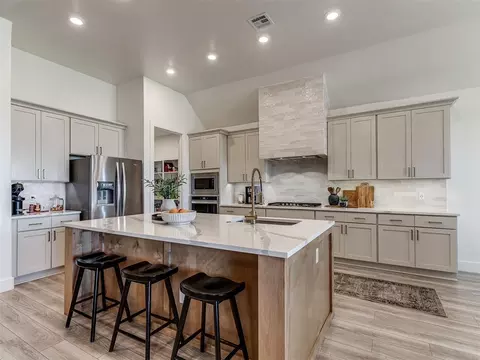 2260 Jackson Ln, Blanchard, OK 73010