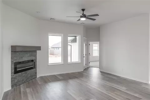 478 Hackberry Ln, Washington, OK 73093 photo 8