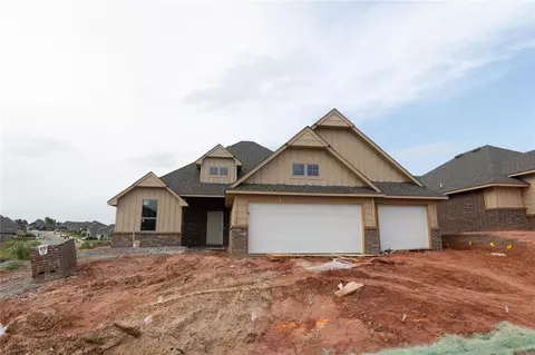 3148 Grapevine St, Edmond, OK 73034