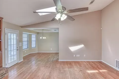 606 Silver Maple Ln, Noble, OK 73068 photo 8