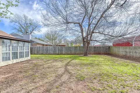 606 Silver Maple Ln, Noble, OK 73068 photo 35