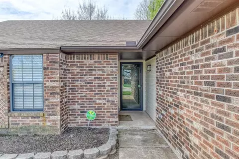 606 Silver Maple Ln, Noble, OK 73068 photo 3