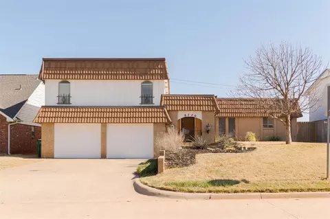 8720 Lakeaire Dr, Oklahoma City, OK 73132