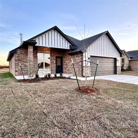 9300 NW 143rd St, Yukon, OK 73099