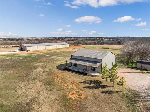 8745 E Prairie Grove Rd, Guthrie, OK 73044