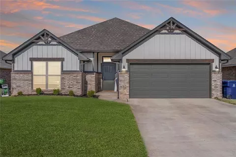 13809 Village Cv, Piedmont, OK 73078