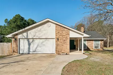 3881 Wild Canary Dr, Choctaw, OK 73020