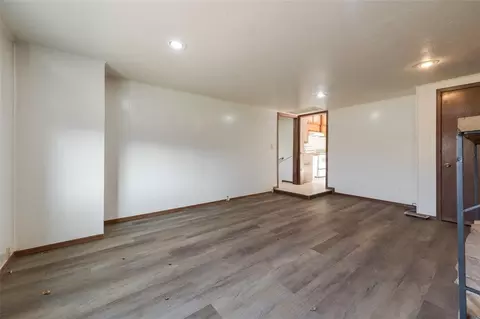 Living - 330348 E 1010 Rd, Harrah, OK 73045 photo 7 of 7