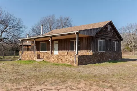 Exterior - 330348 E 1010 Rd, Harrah, OK 73045 photo 2 of 9