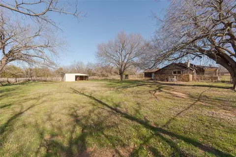 Exterior - 330348 E 1010 Rd, Harrah, OK 73045 photo 7 of 9