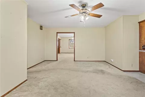 Living - 824 N Hunt Ave, Hydro, OK 73048 photo 3 of 3