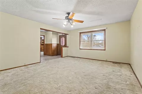 Living - 824 N Hunt Ave, Hydro, OK 73048 photo 1 of 3