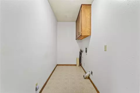 Other - 824 N Hunt Ave, Hydro, OK 73048 photo 4 of 5