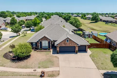 11420 Sturbridge Rd, Oklahoma City, OK 73162