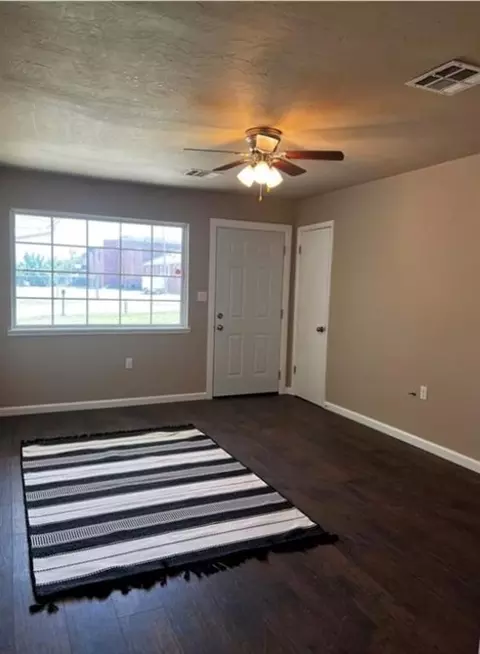 Living - 411 E Chestnut, Noble, OK 73068 photo 1 of 1