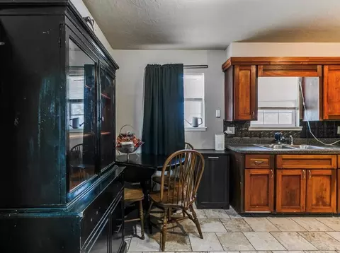 Dining - 411 E Chestnut, Noble, OK 73068 photo 1 of 1