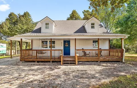 Exterior - 4923 Oakbrook Dr, Norman, OK 73026 photo 4 of 8
