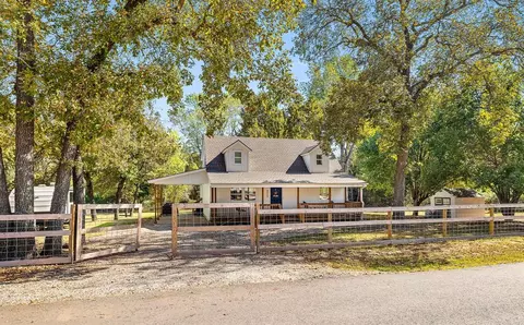 Exterior - 4923 Oakbrook Dr, Norman, OK 73026 photo 2 of 8