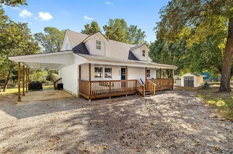 Exterior - 4923 Oakbrook Dr, Norman, OK 73026 photo 3 of 8