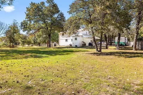 Exterior - 4923 Oakbrook Dr, Norman, OK 73026 photo 6 of 8