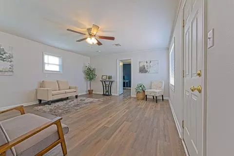 Living - 616 E Maple Ave, Stillwater, OK 74074 photo 1 of 3