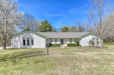 1609 E Post Oak Rd, Norman, OK 73072